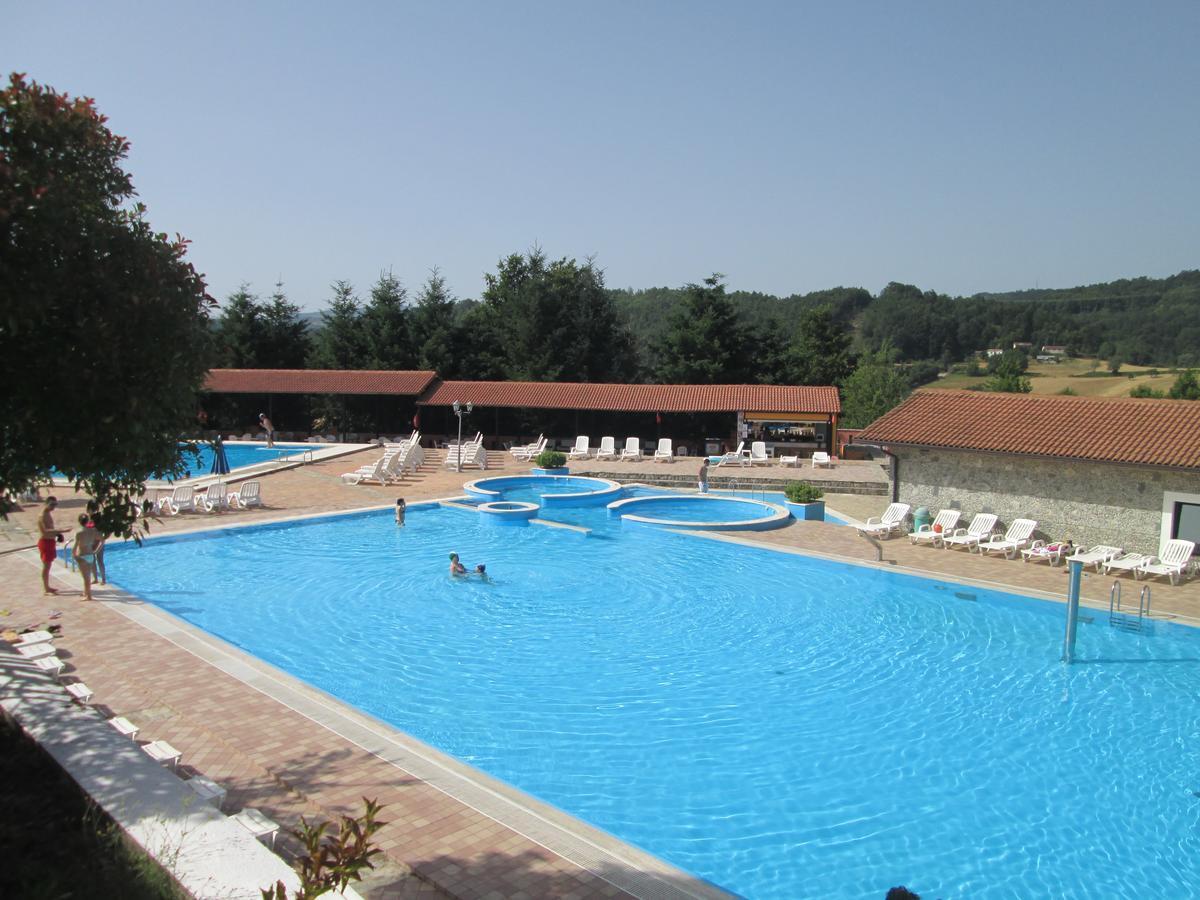 Palahotel Vallenoce Decollatura Bagian luar foto